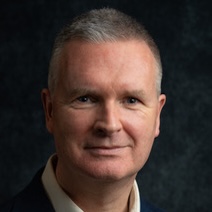 Headshot of Dan Edwards