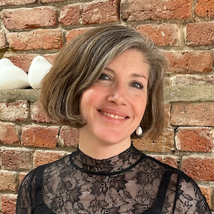 Headshot of Jennifer Gibson
